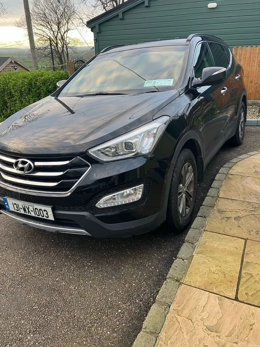 2013 Hyundai Santa Fe - Image 2