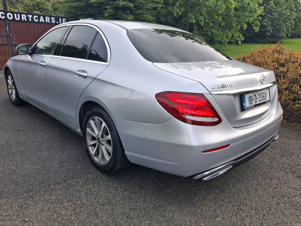 181 Mercedes-Benz E-Class E200 Diesel Avantgarde - Image 3