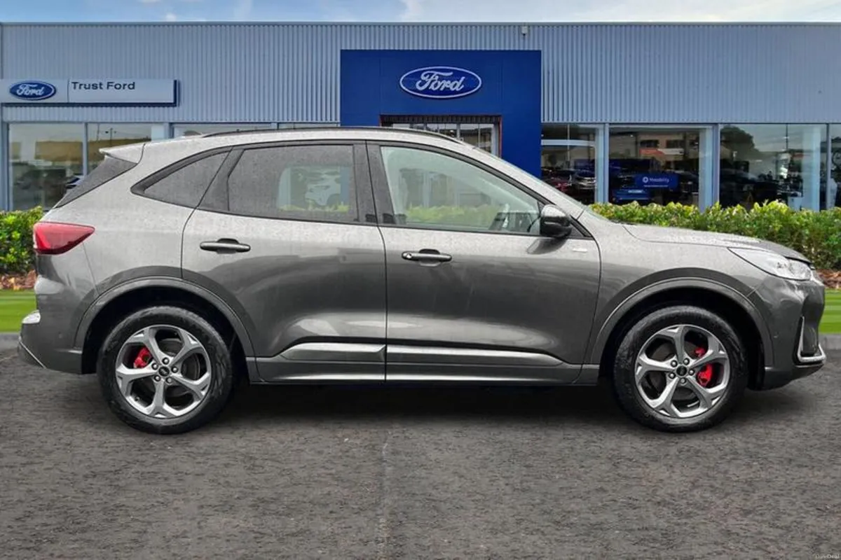 Ford Kuga ST-Line - Image 3
