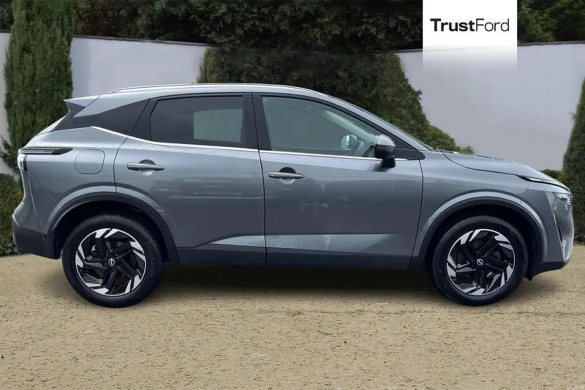 Nissan Qashqai N-Connecta - Image 3