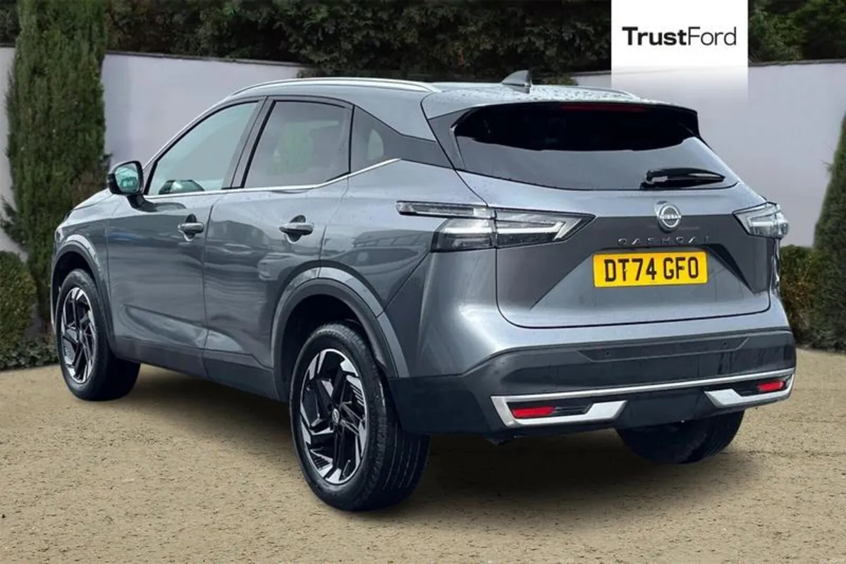 Nissan Qashqai N-Connecta - Image 2