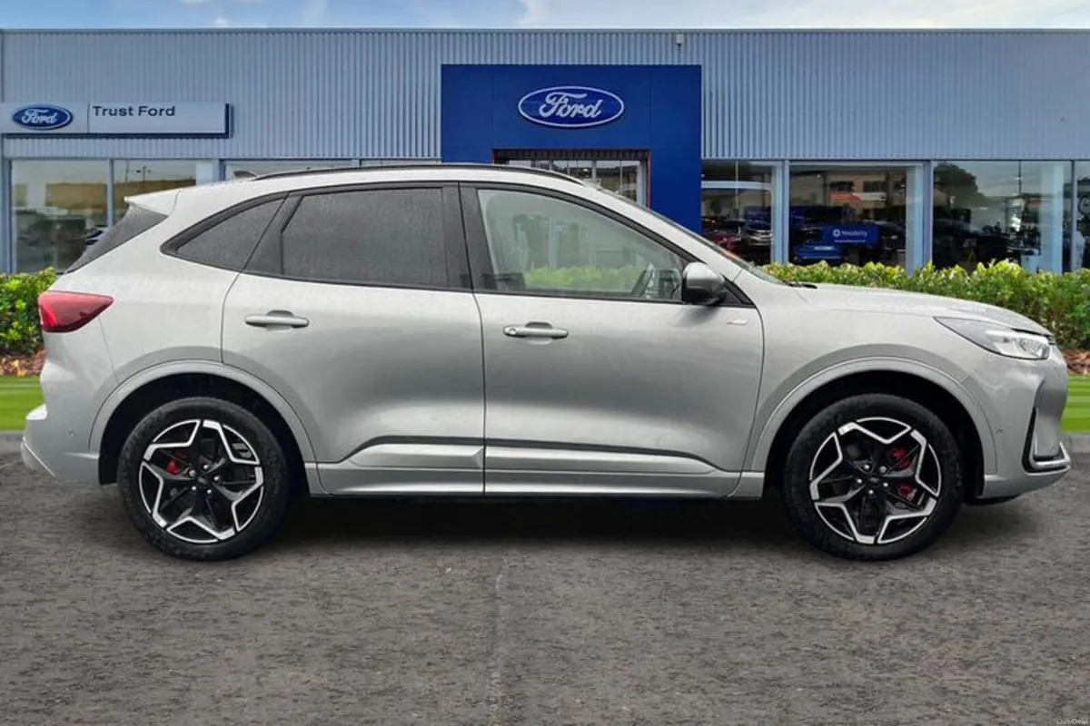 Ford Kuga ST-Line X - Image 3