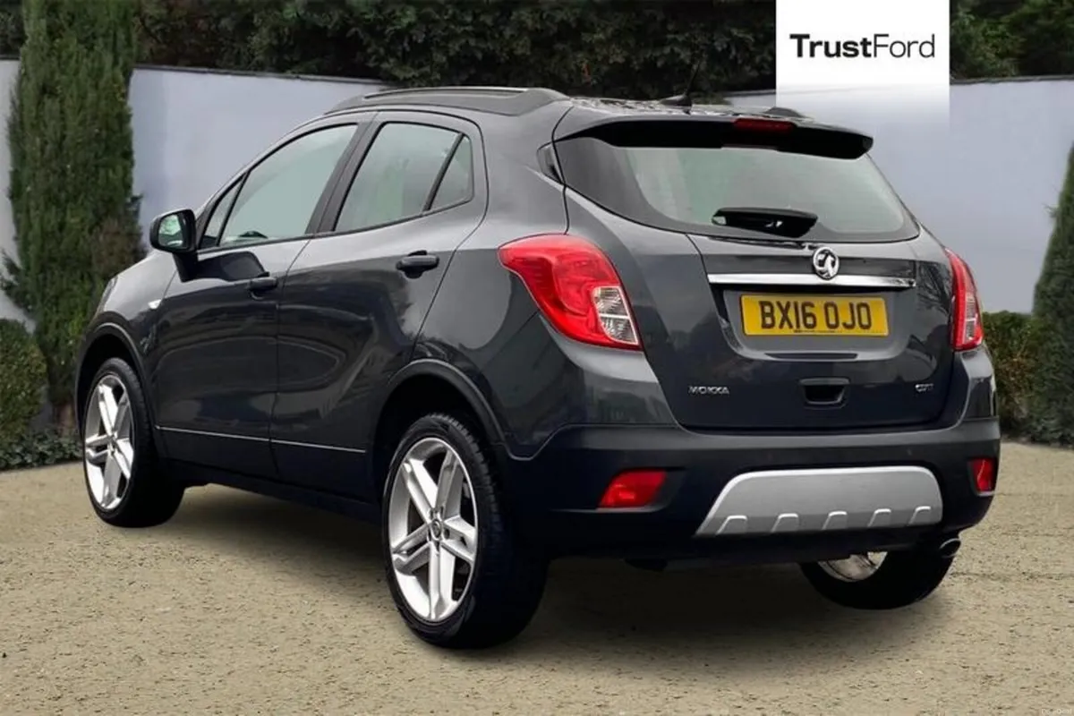 Vauxhall Mokka Exclusiv - Image 2