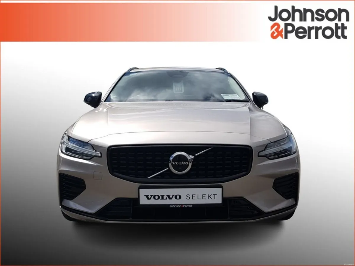 Volvo V60 T6 350bhp Plus Dark AWD (Two Year Selekt - Image 4