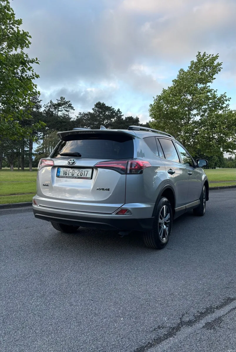 2018 Toyota RAV4 D-4-D Luna - Image 2