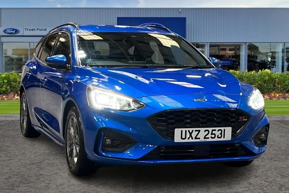 Ford Focus 1.0T EcoBoost ST-Line Edition Estate 5d - Image 1