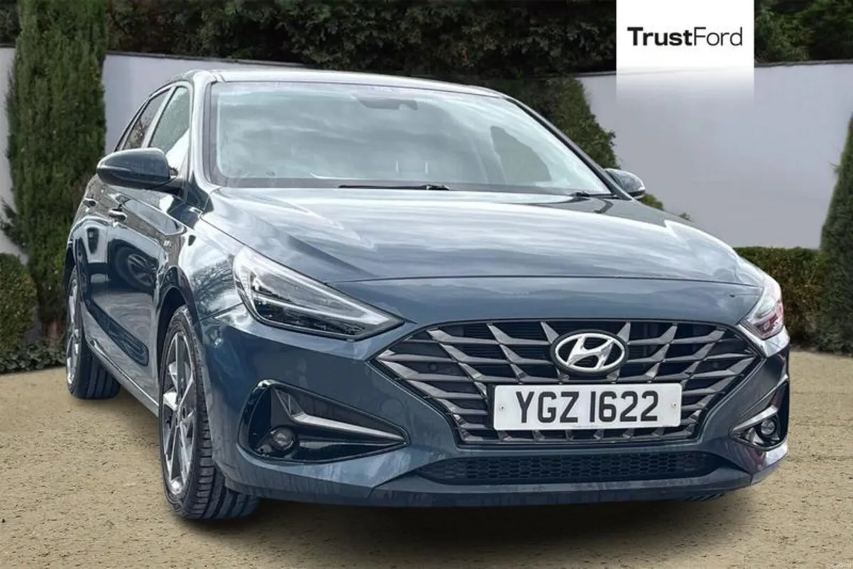 Hyundai i30 Premium - Image 1