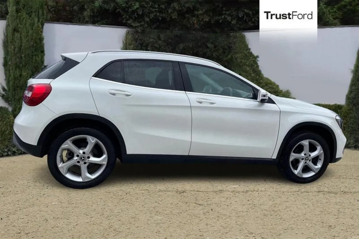 Mercedes-Benz GLA Sport - Image 3