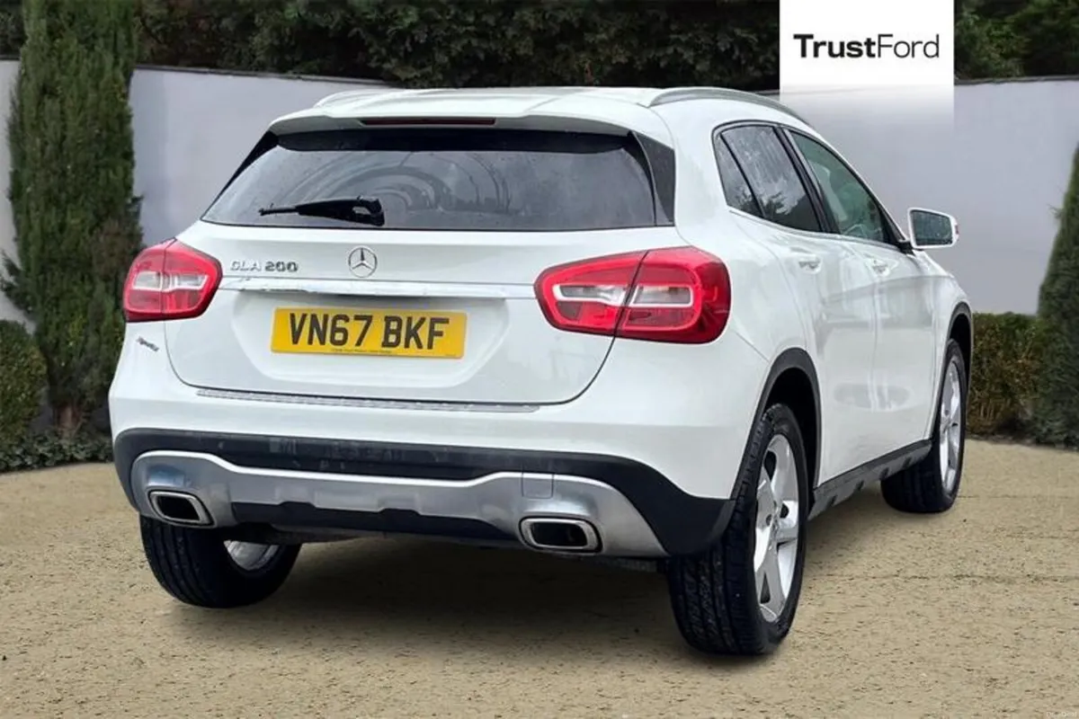 Mercedes-Benz GLA Sport - Image 4