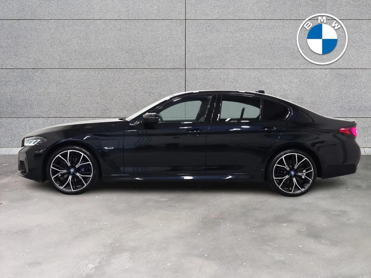BMW 5-Series 530e M Sport - Image 4