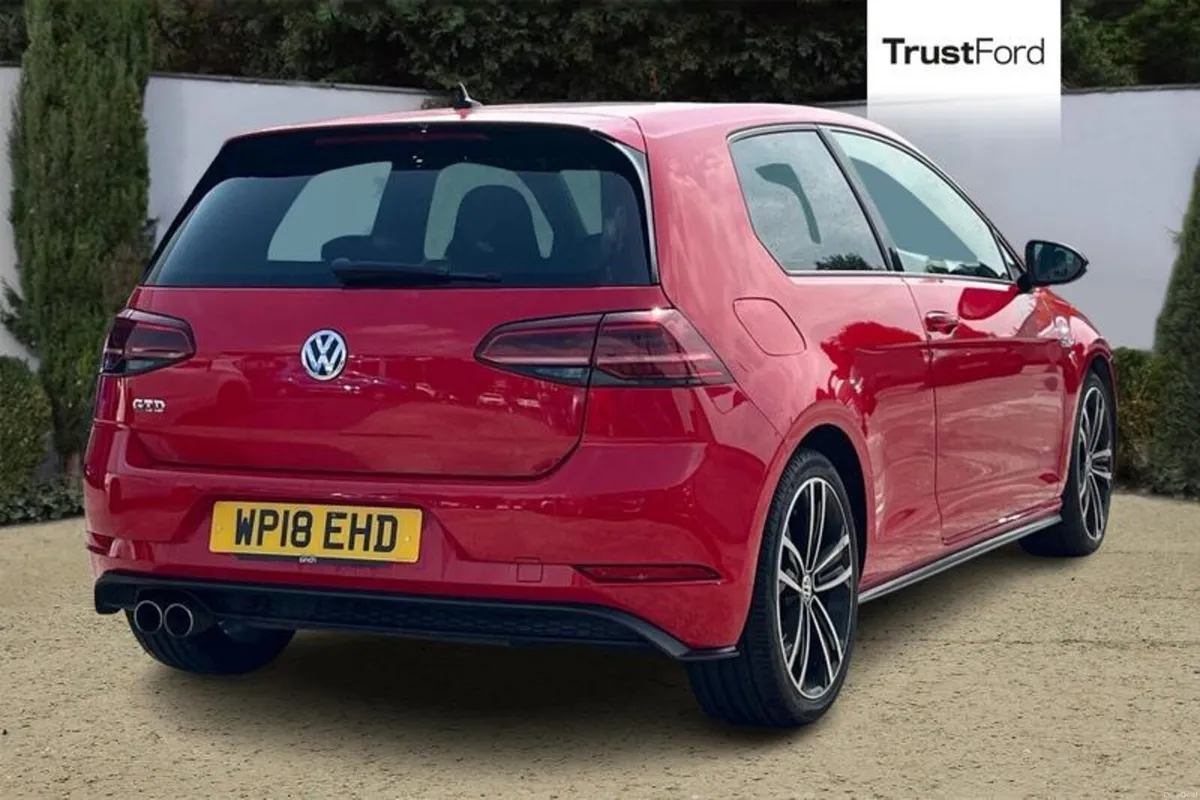 Volkswagen Golf 2.0 TDI GTD Hatchback 3dr Diesel D - Image 4