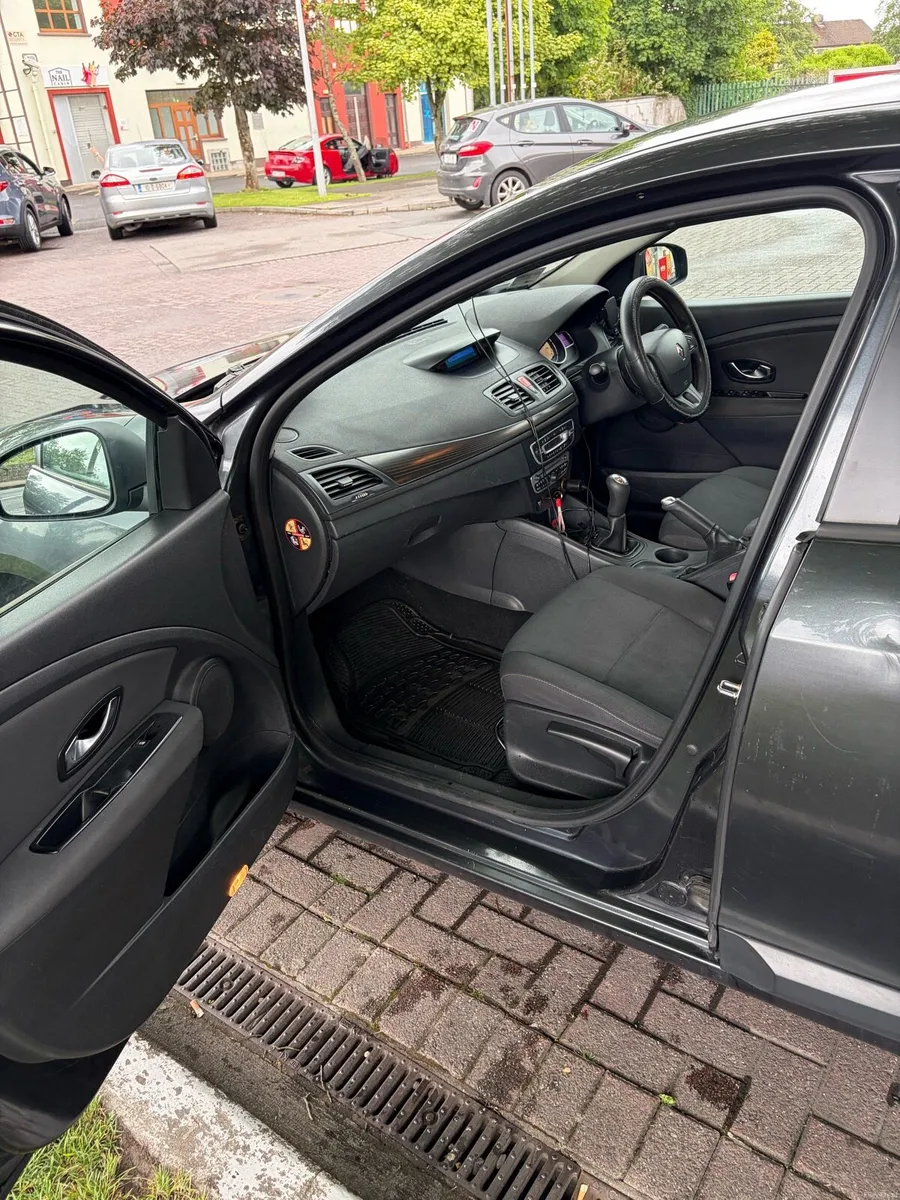 Renault Fluence 2012 1.5dci - Image 5
