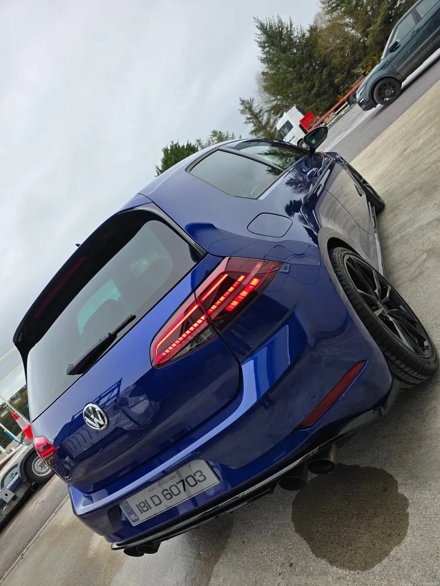 Volkswagen Golf R 2018 - Image 3