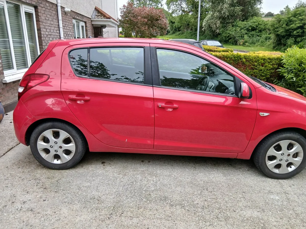 Hyundai i20 2009 - Image 3