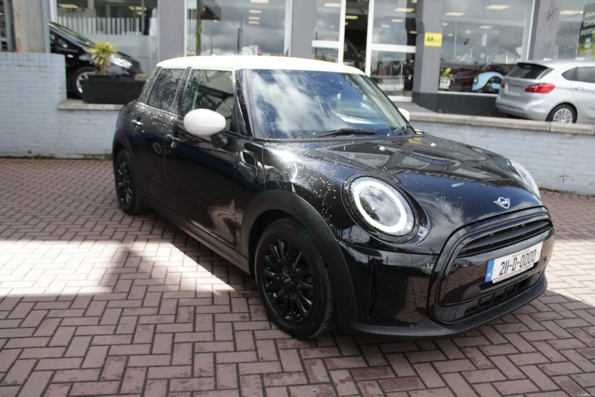 2021 MINI COOPER D 1.5D 5DR HATCHBACK AUTO - Image 1