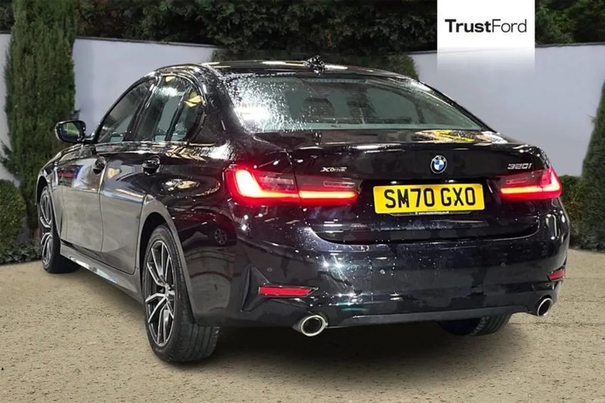 BMW 3-Series Sport - Image 2