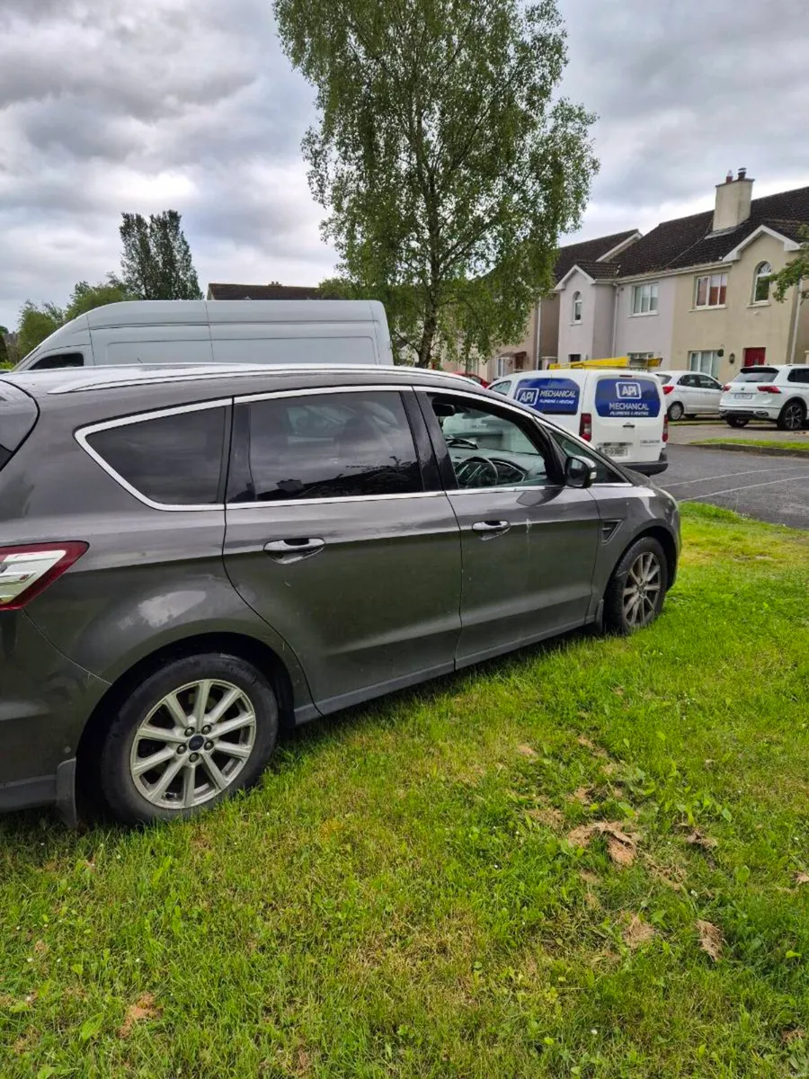 Ford S-max - Image 4