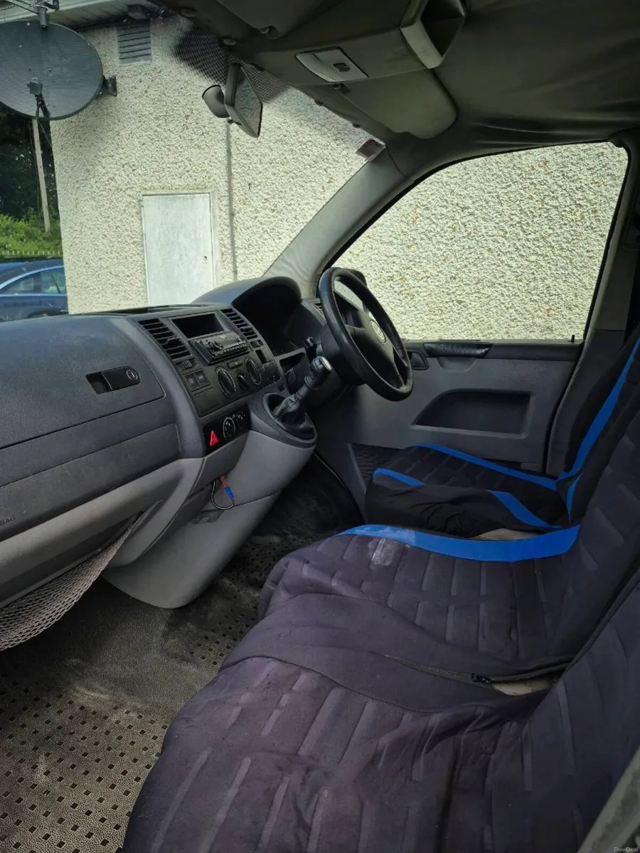 Volkswagen Caravell 9 seater. - Image 3