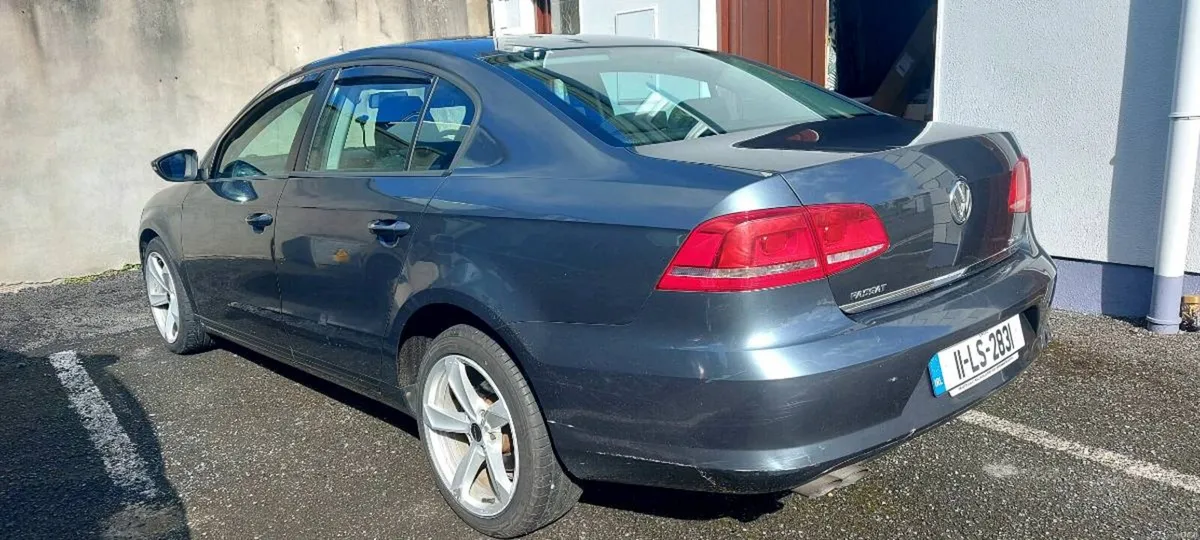 Volkswagen Passett - Image 4