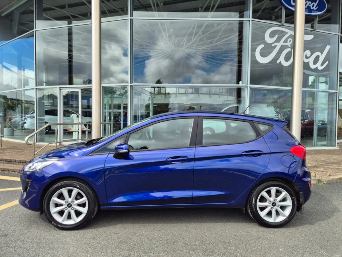Ford Fiesta 1.1 70PS 5M 4DR ZETEC - Image 2
