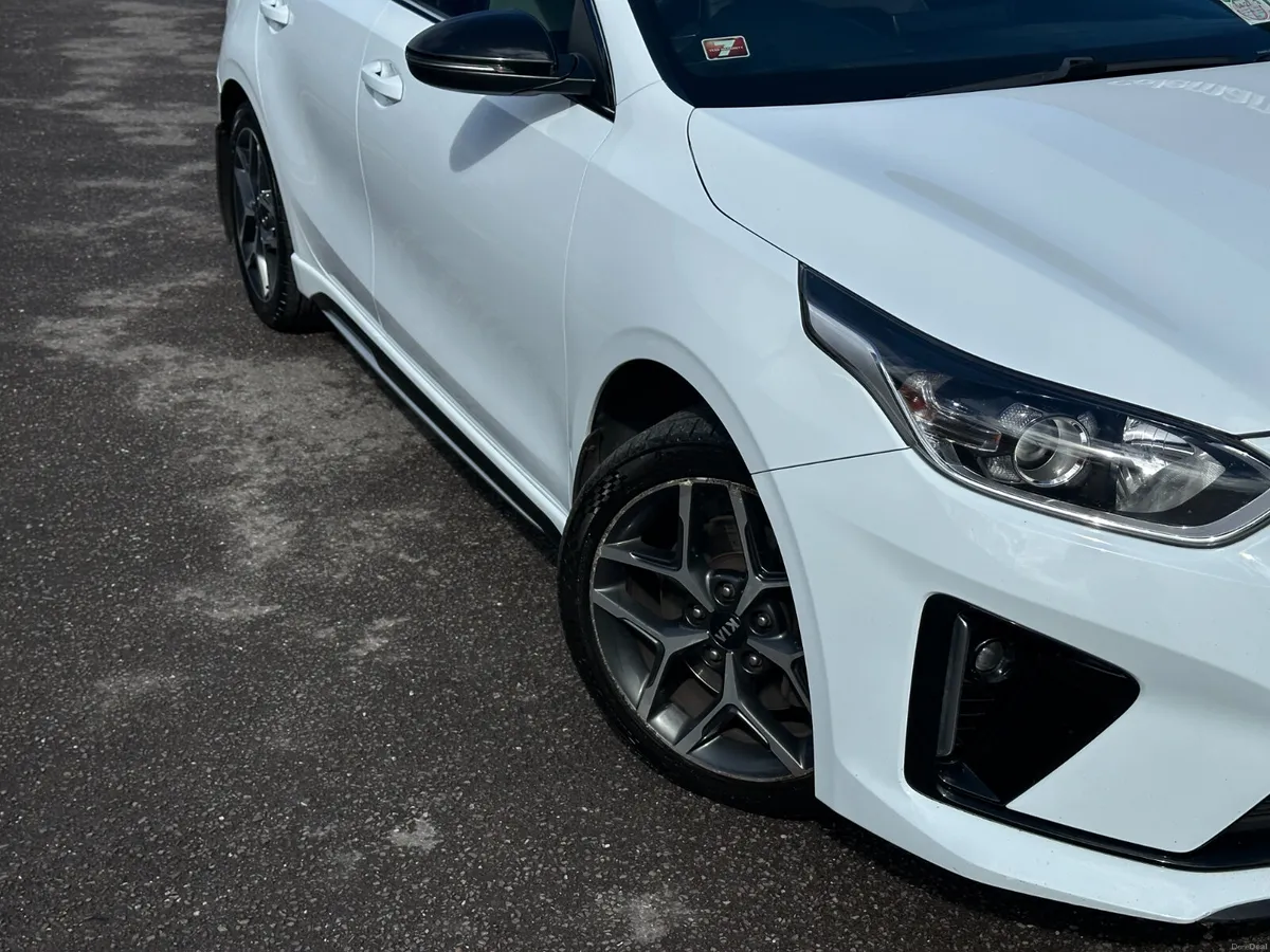 Kia Ceed Gt-Line 1.6 Diesel 2020 (202) - Image 4