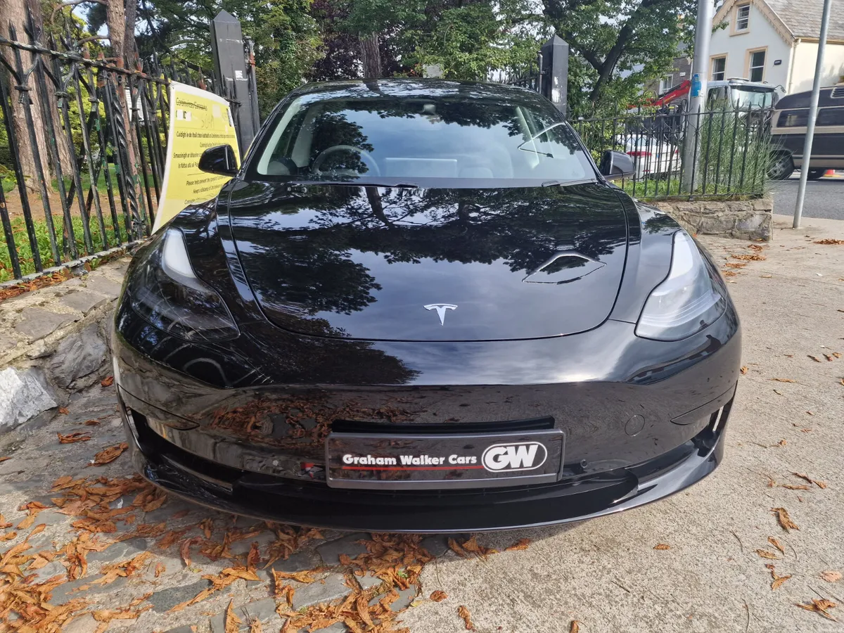 2023 (231) Tesla Model 3 RWD - Image 3