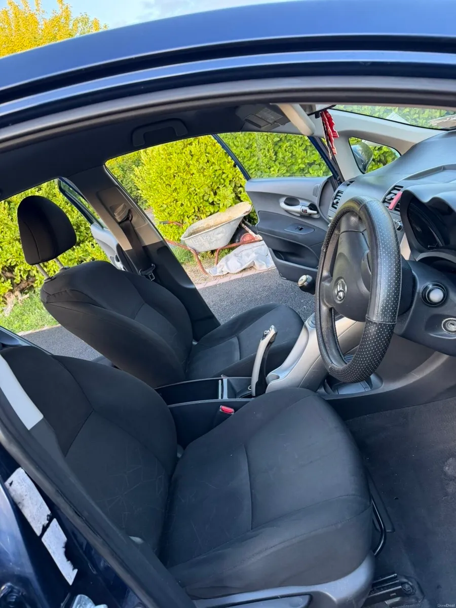 Toyota auris - Image 1