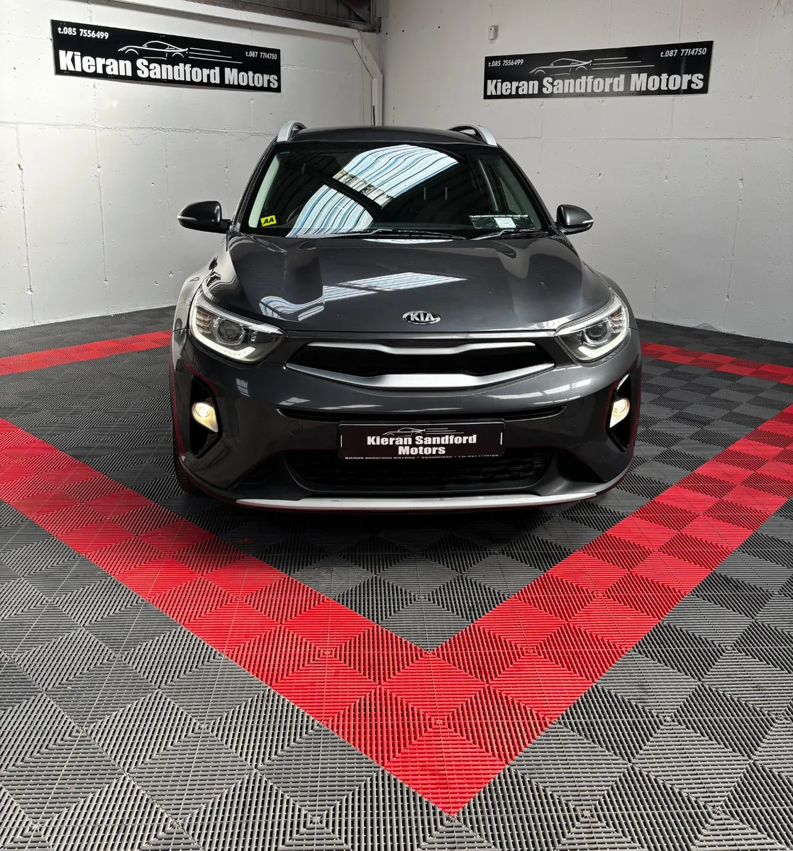 2018 Kia Stonic - NCT 03 / 28 - - Image 2