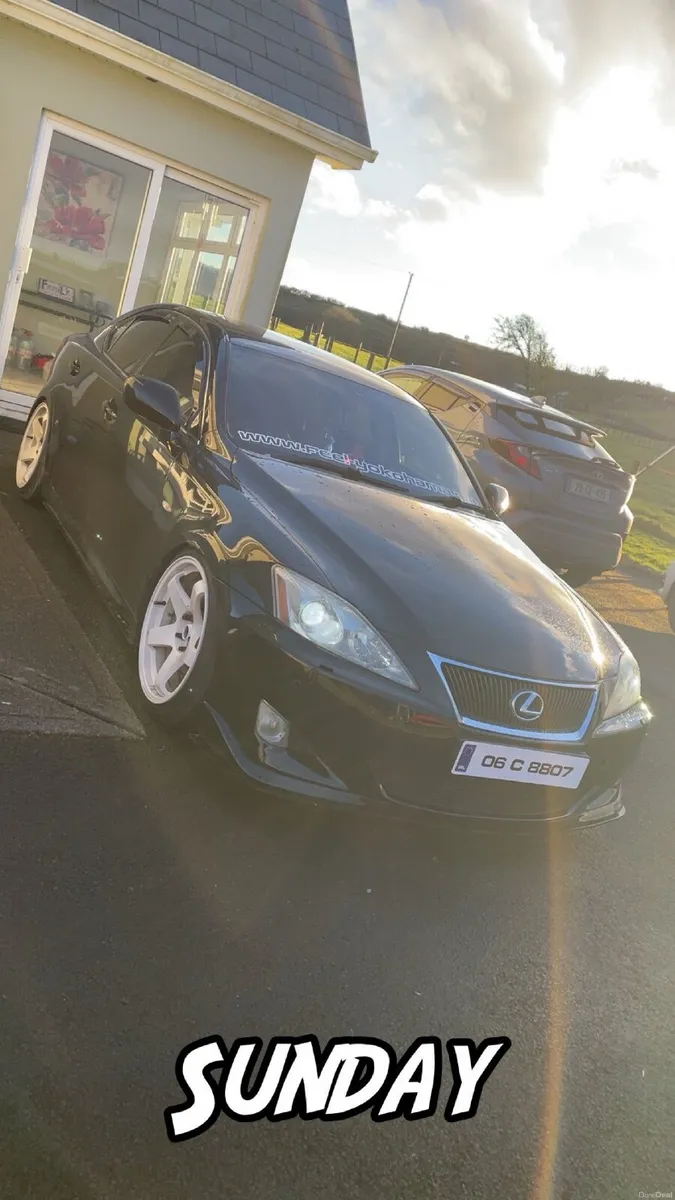 Lexus IS 2006 - Image 2