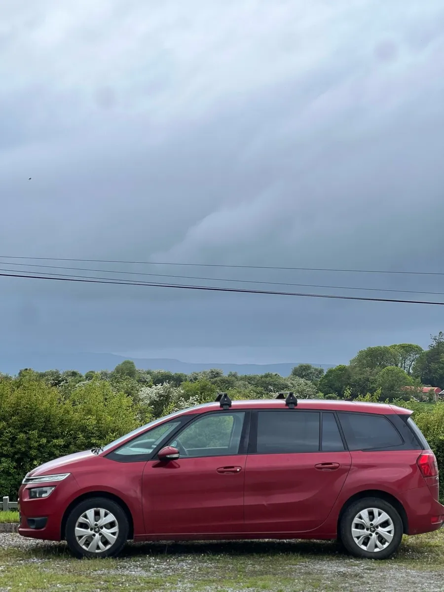 Citroen C4 Picasso 7Seater 1.6 Ehdi 115 VTR manual - Image 3