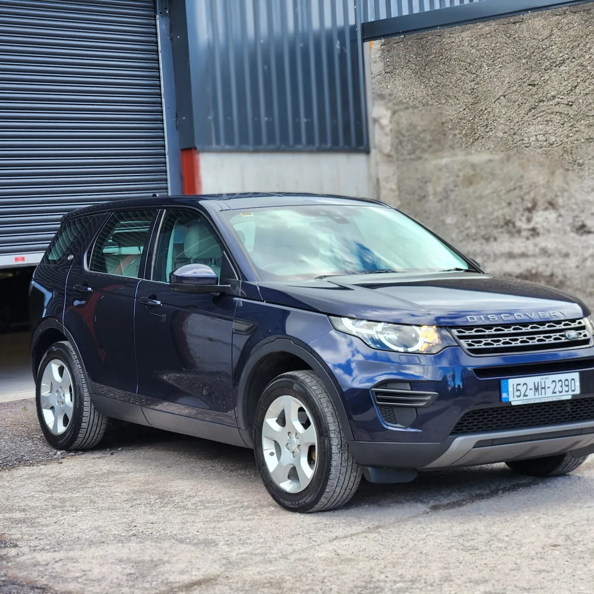 2015 Land Rover Discovery Sport - Image 3