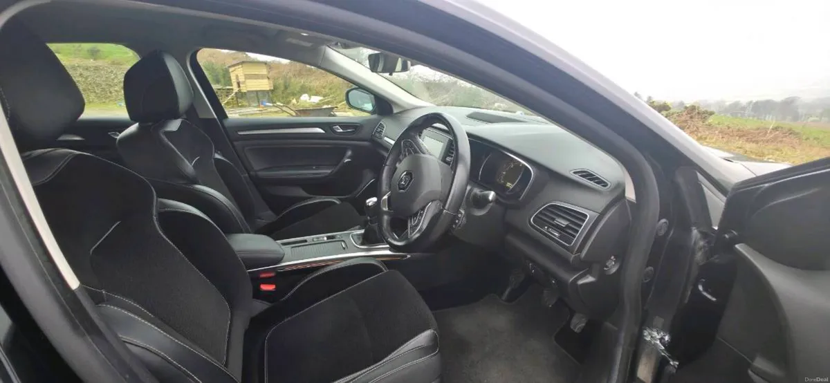Renault Megane IV Grand Coupe Dynamique - Image 4