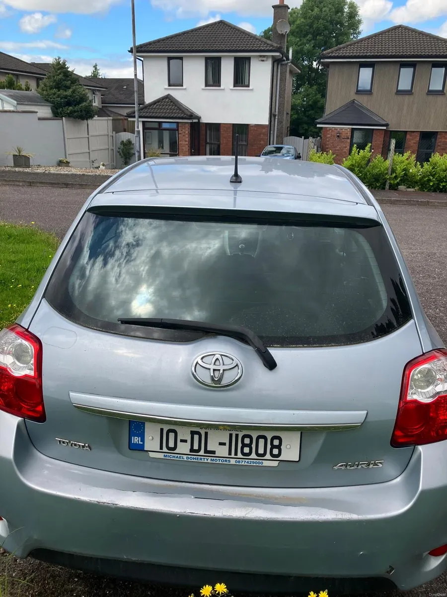 Toyota Auris - Image 2