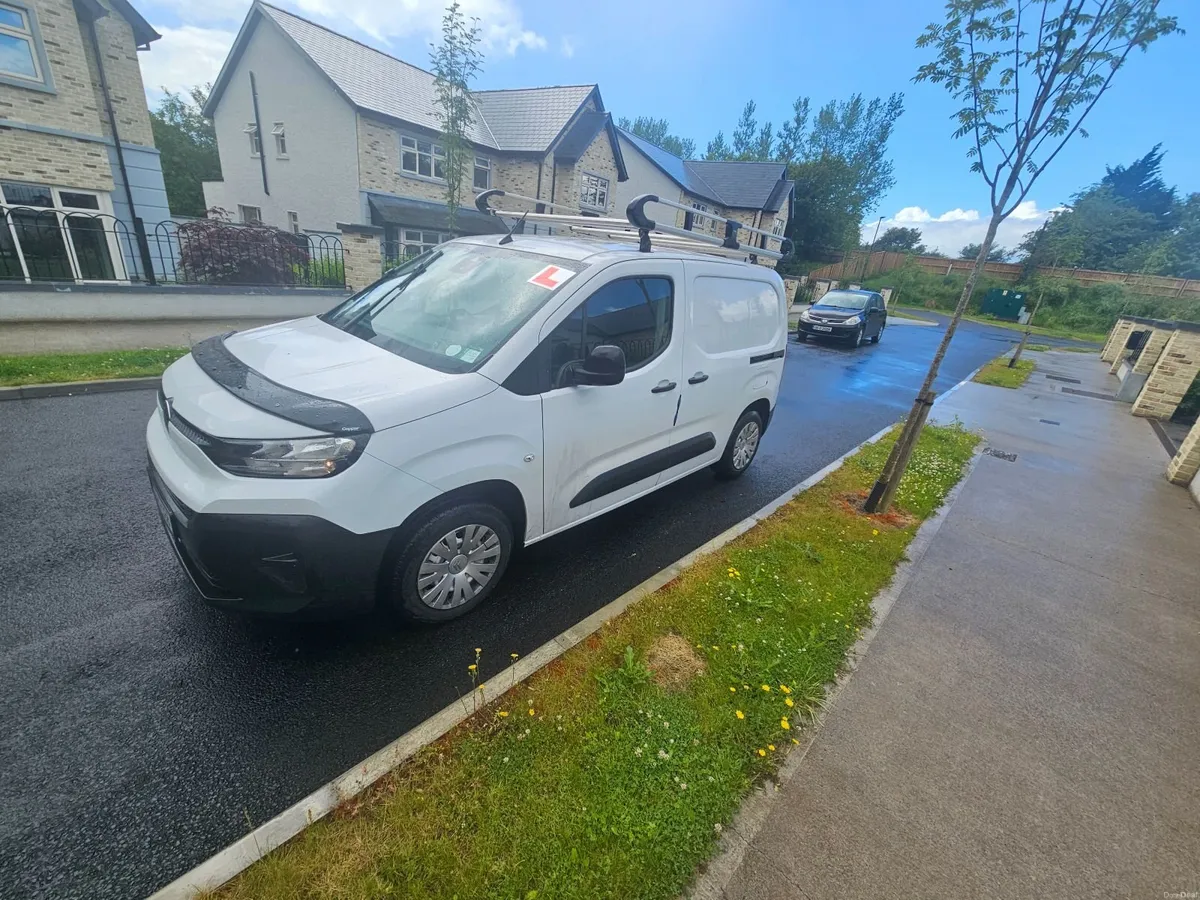 Citroen Berlingo 2026 - Image 2