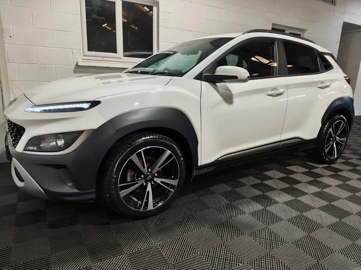 Hyundai KONA 2022 KAUAI EXECUTIVE SPEC CAMERA HEAT - Image 4