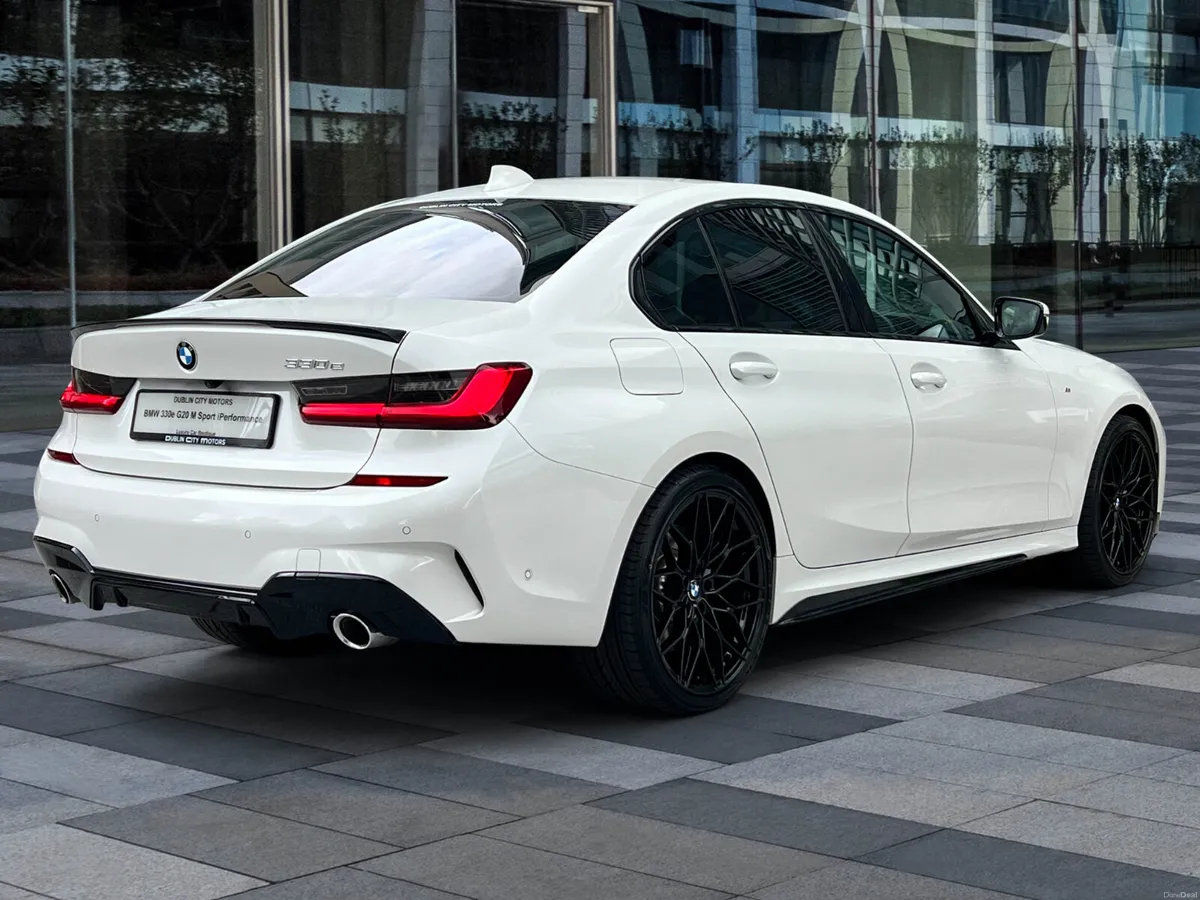 BMW 330e G20 M Sport iPerformance - Image 5