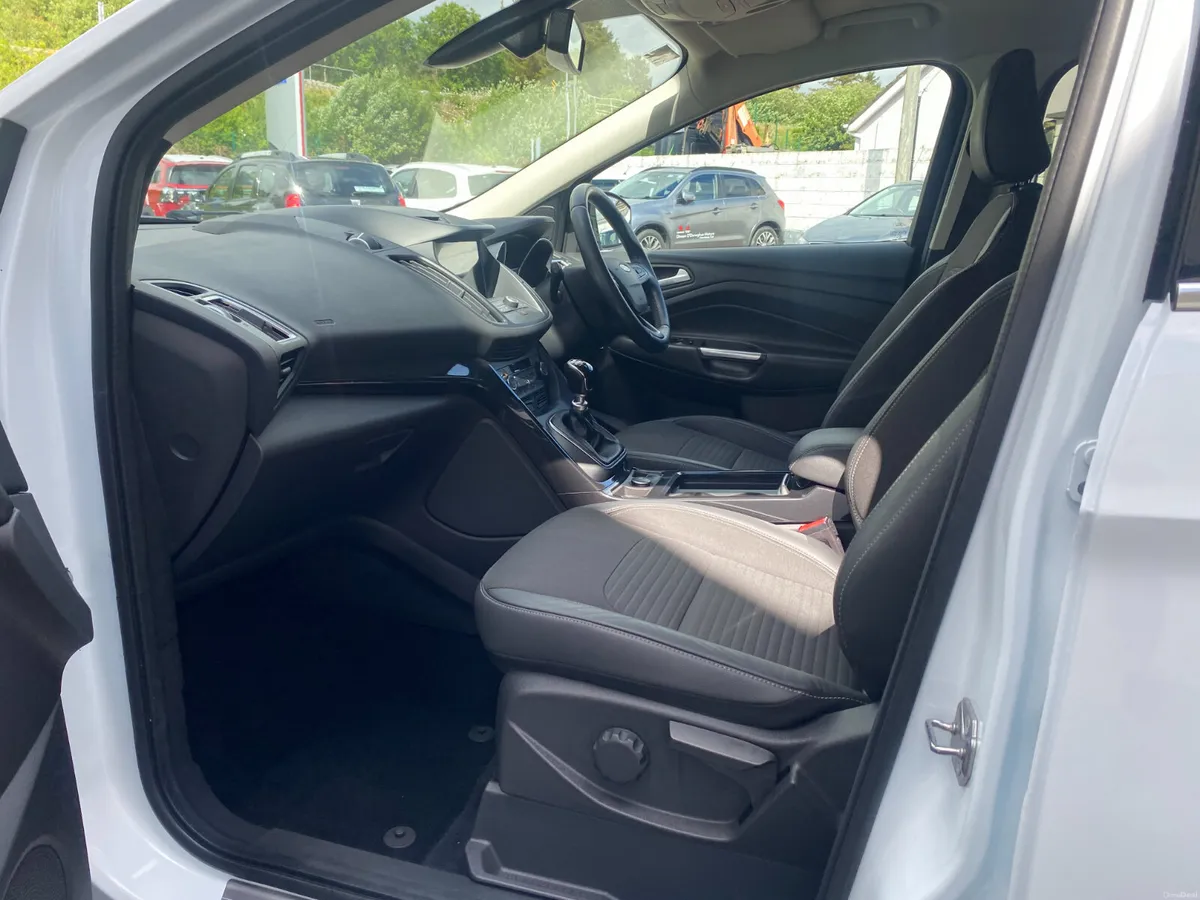 Ford Kuga 2019, titanium, low milage - Image 5