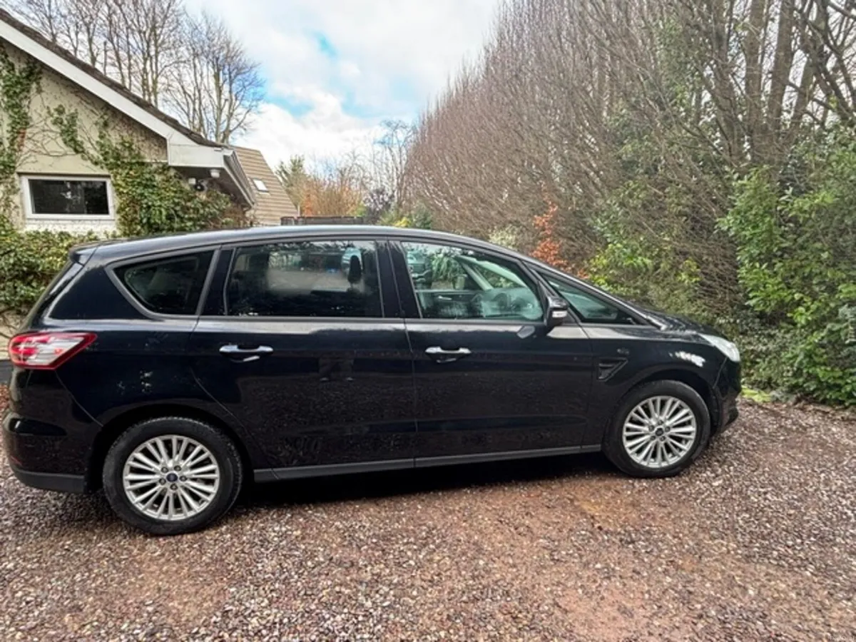 Ford S-Max 2018 - Image 1