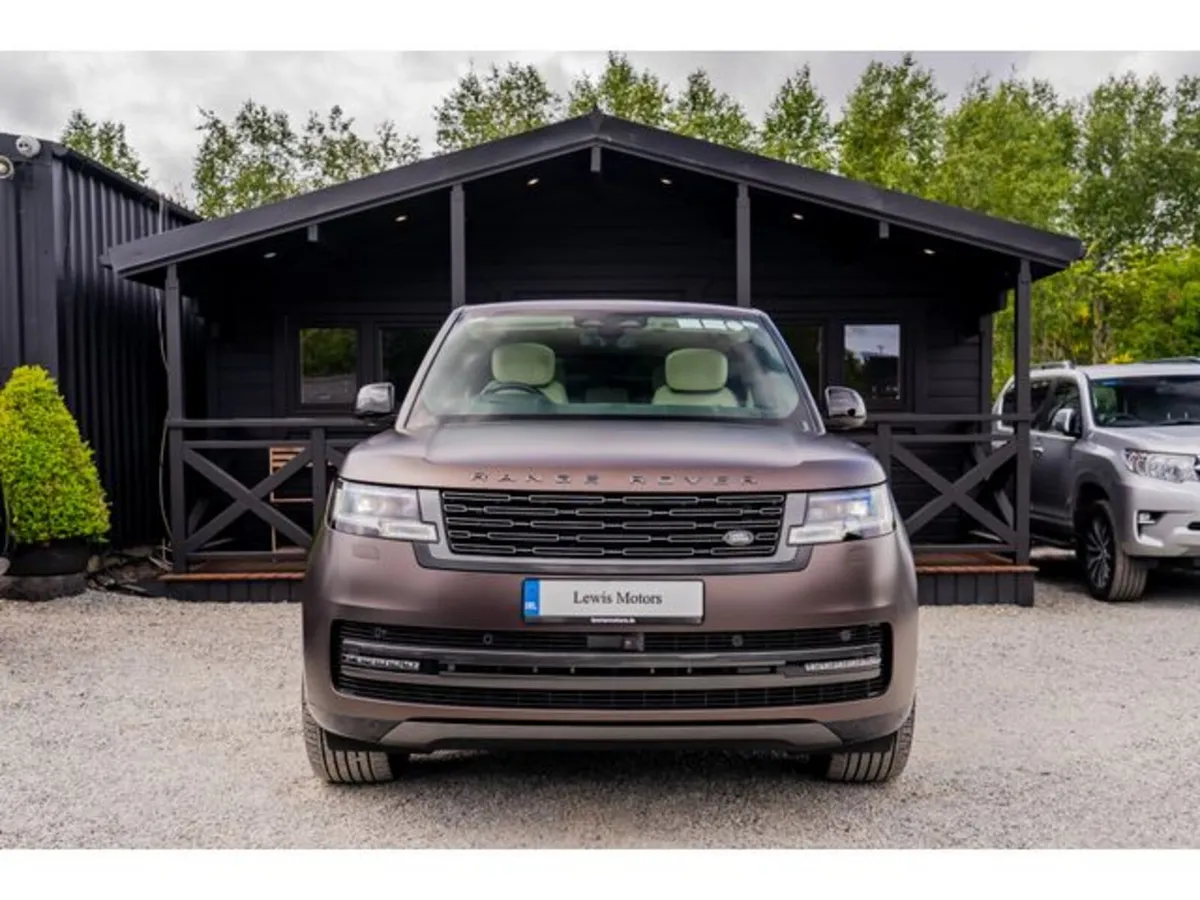 Land Rover Range Rover AUTOBIOGRAPHY P460E HUGE SP - Image 2