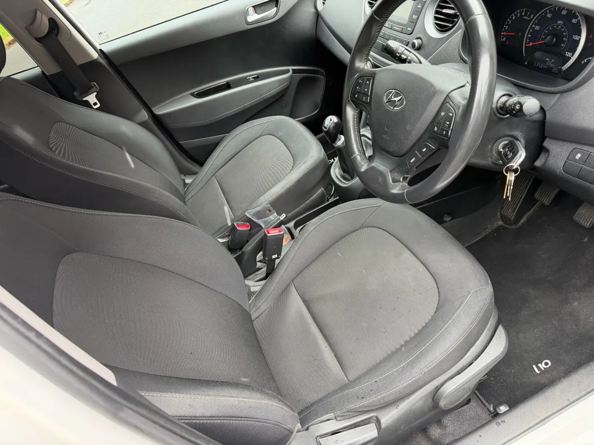 Hyundai i10 - Image 2