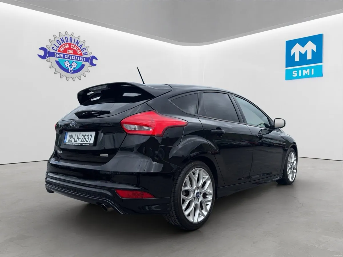 Ford Focus ST Line 1.5L Eco Boost - Image 4