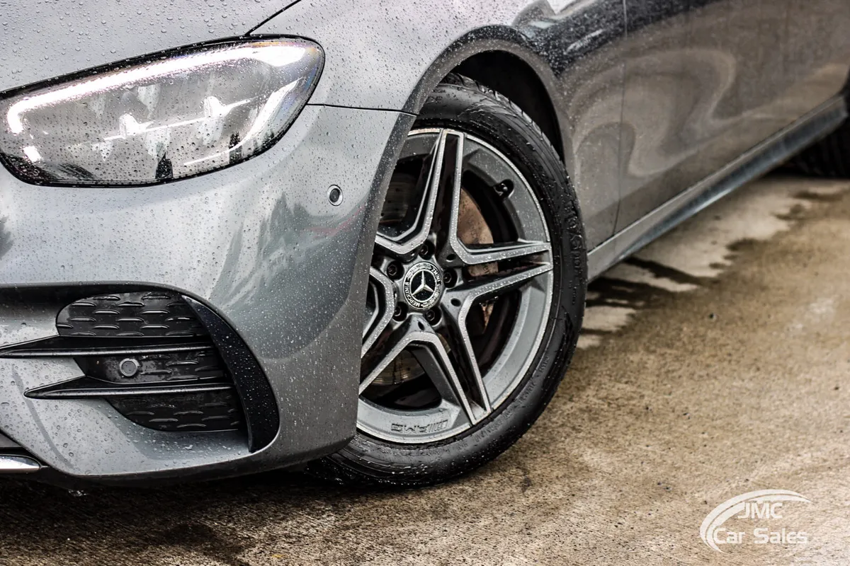 2022 MERCEDES BENZ E220D AMG LINE PREMIUM - Image 2