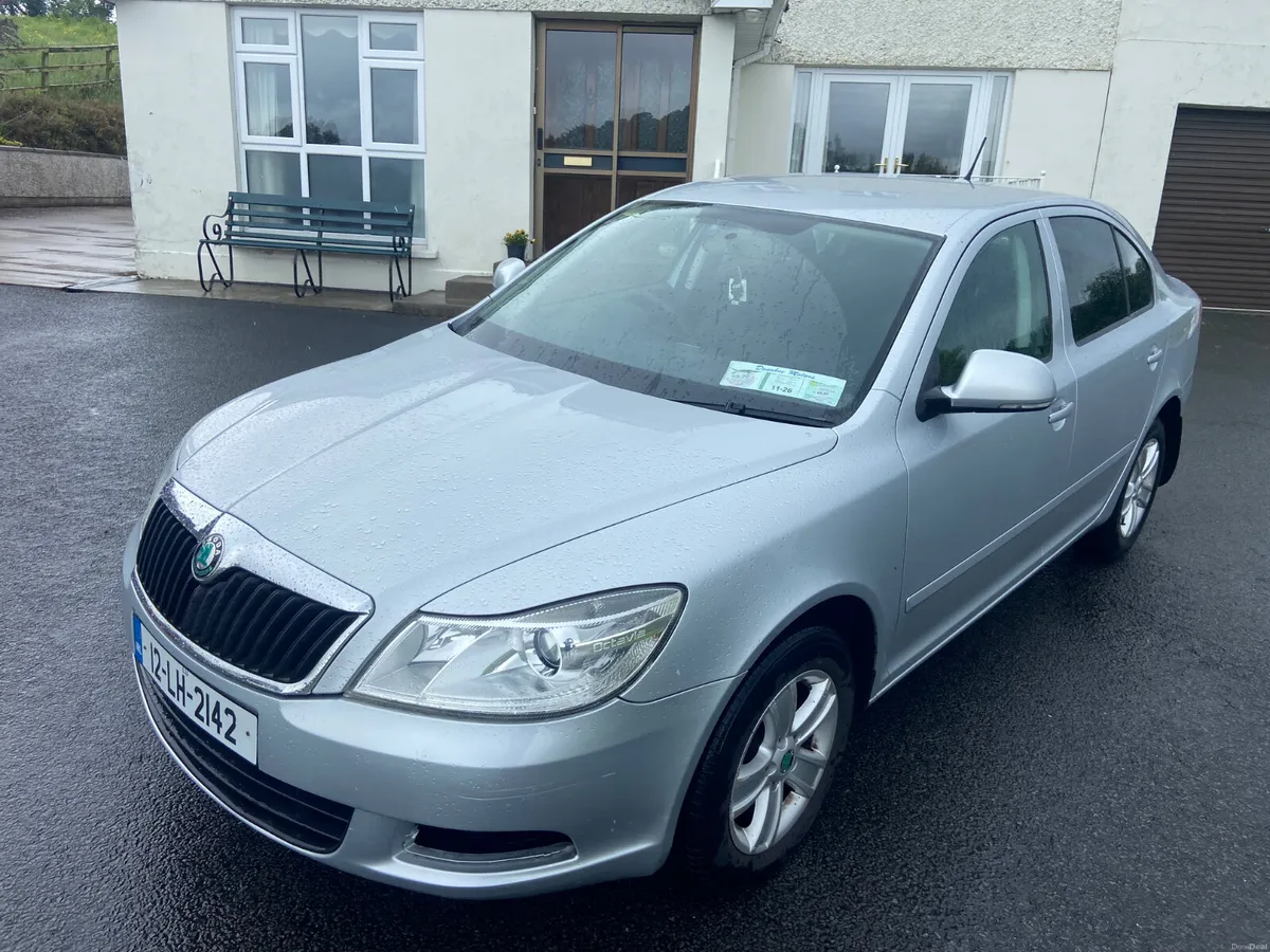 Skoda Octavia 2012 - Image 2