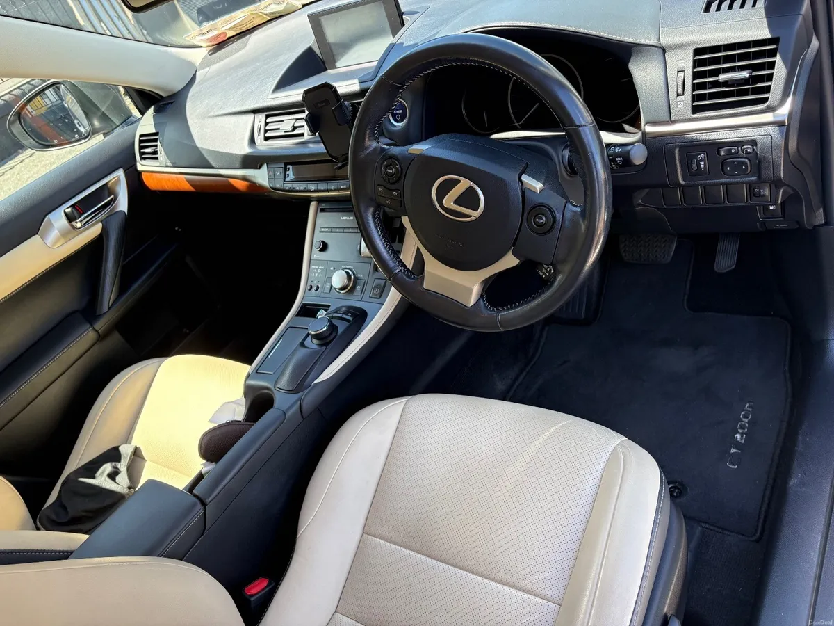 Lexus CT 2016 - Image 4