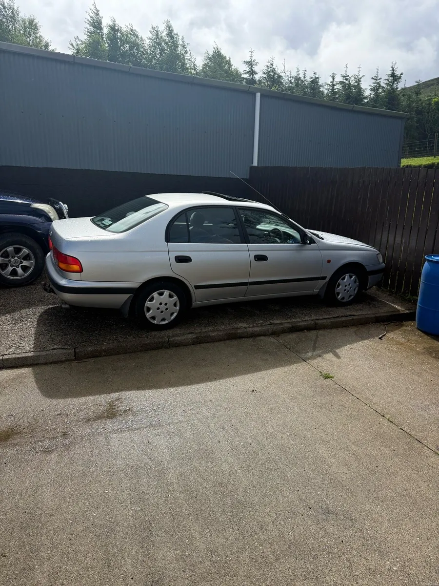 Toyota Carina 1.8 - Image 4