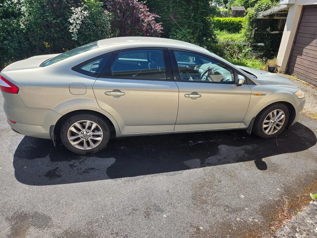 Ford Mondeo 2011 - Image 2