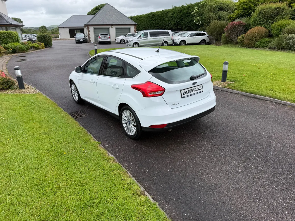 Ford Focus Zetec 1.5 TDCI - Image 3