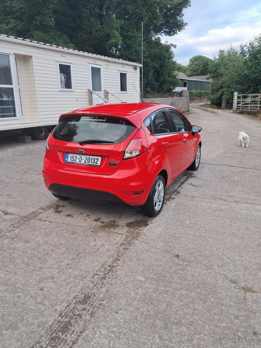 Ford Fiesta 2015 - Image 2