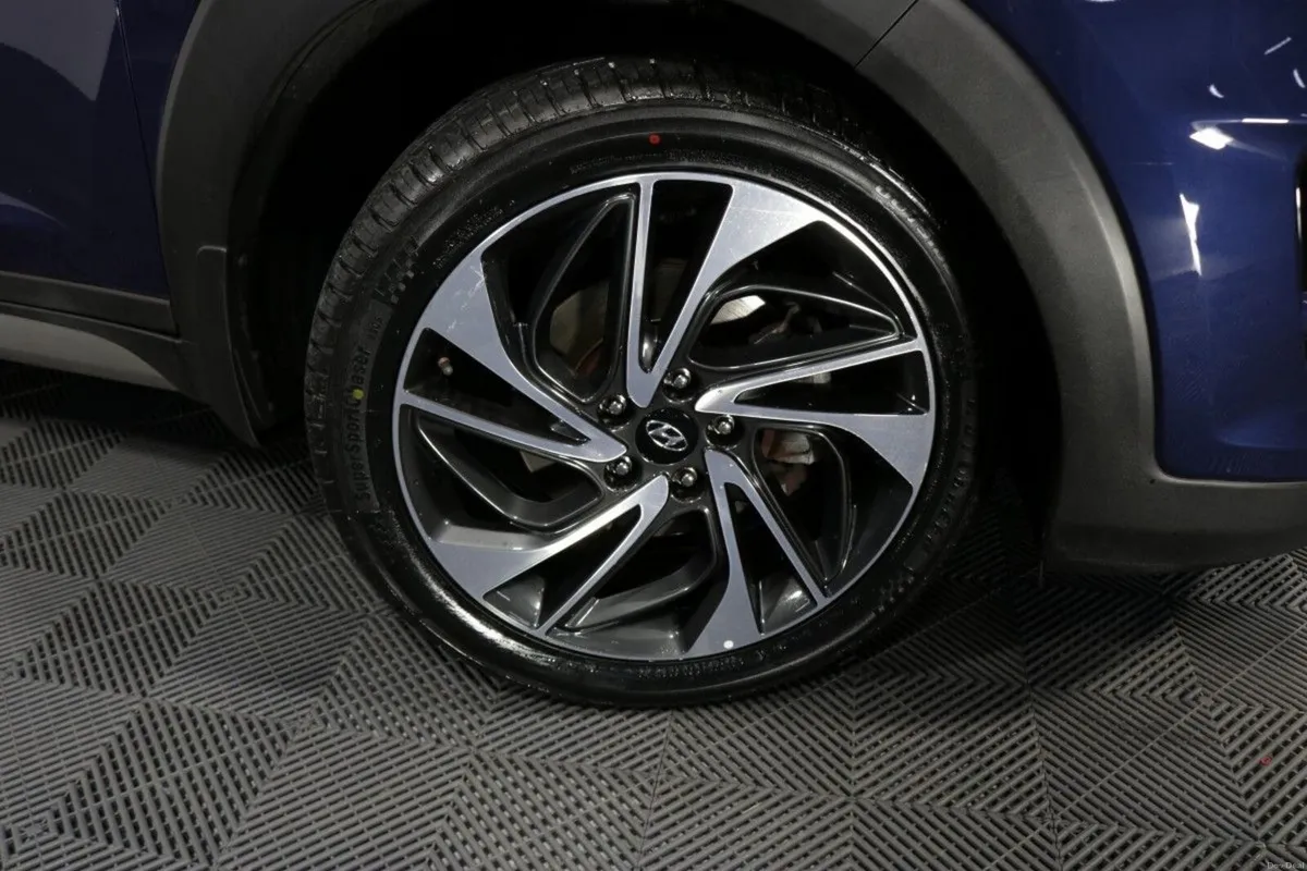 Hyundai Tucson EXECUTIVE PLUS 1.6L DIESEL SUV - Image 4