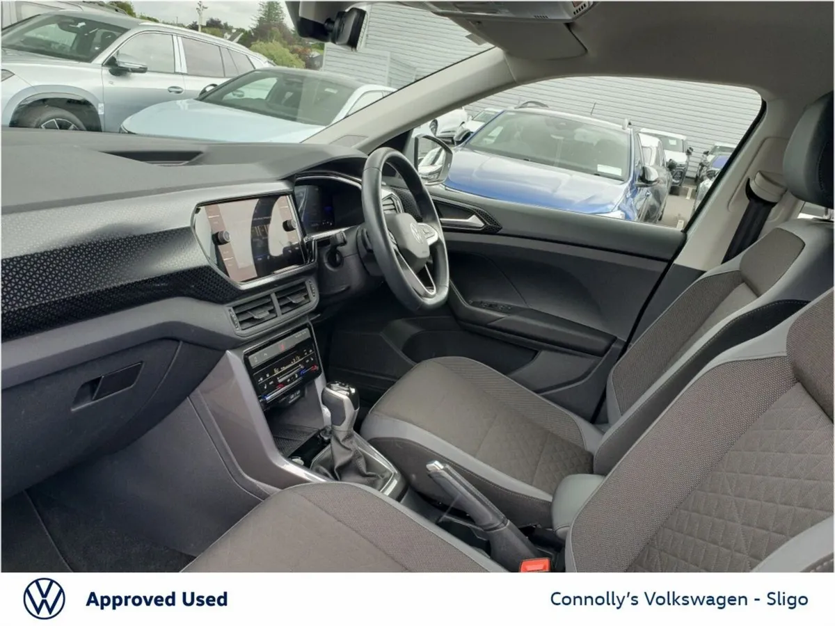 Volkswagen T-Cross RLINE 1.0TSI 115HP AUTO - Image 4